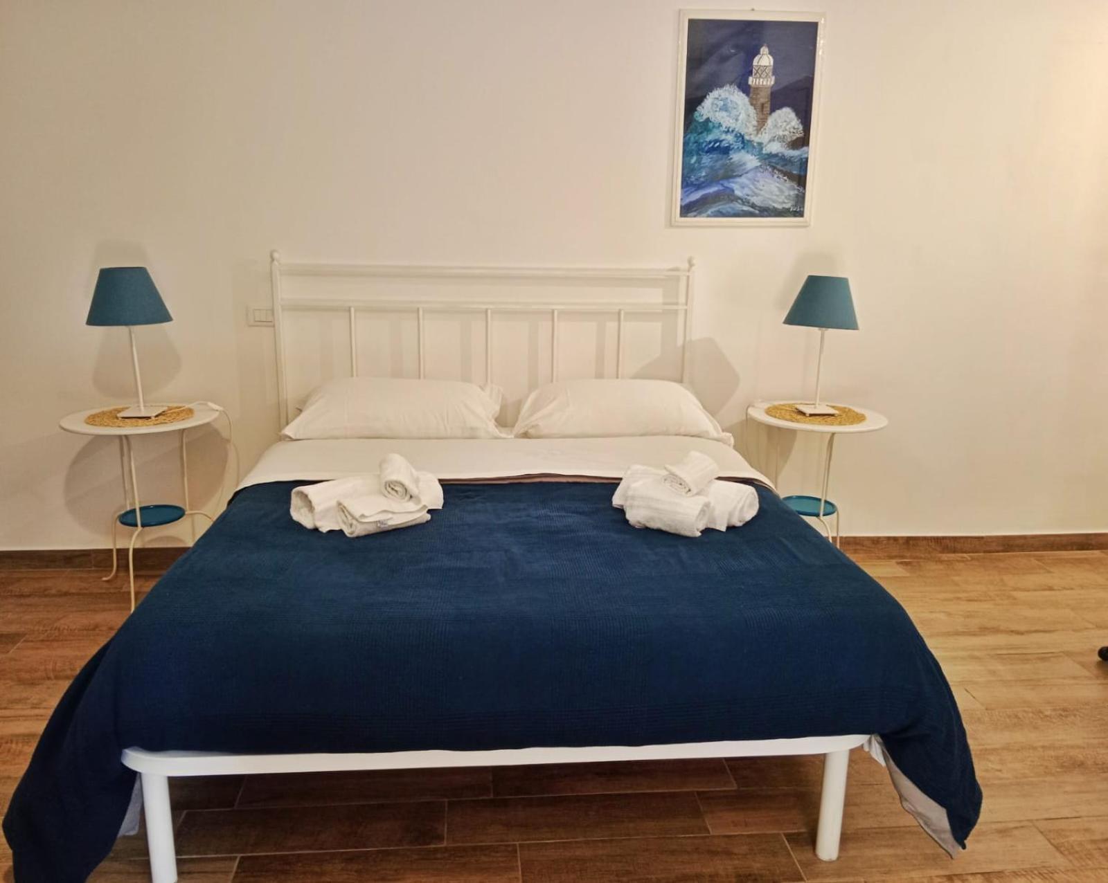 Brezza Marina Studios Монтесильвано Экстерьер фото