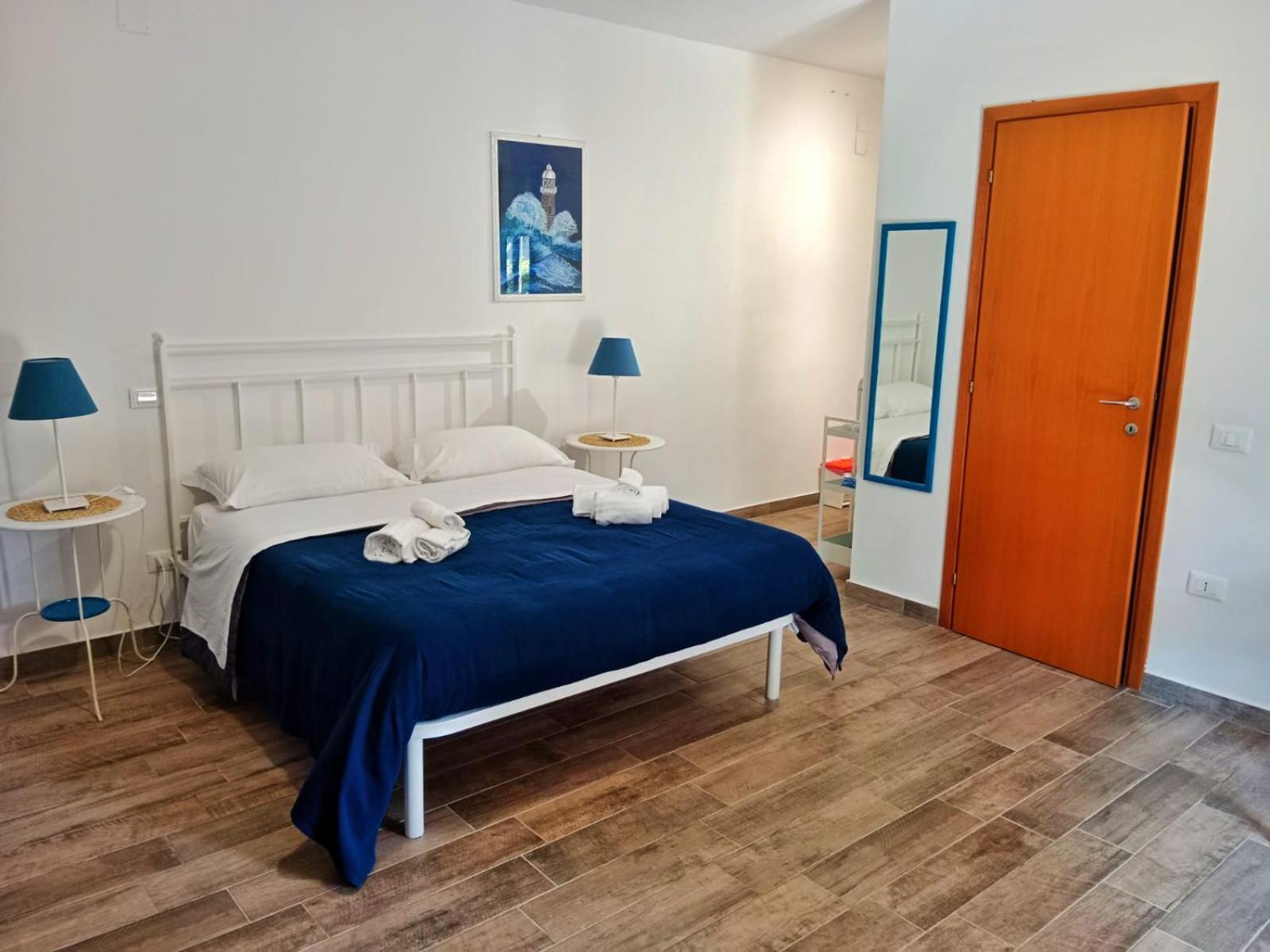Brezza Marina Studios Монтесильвано Экстерьер фото