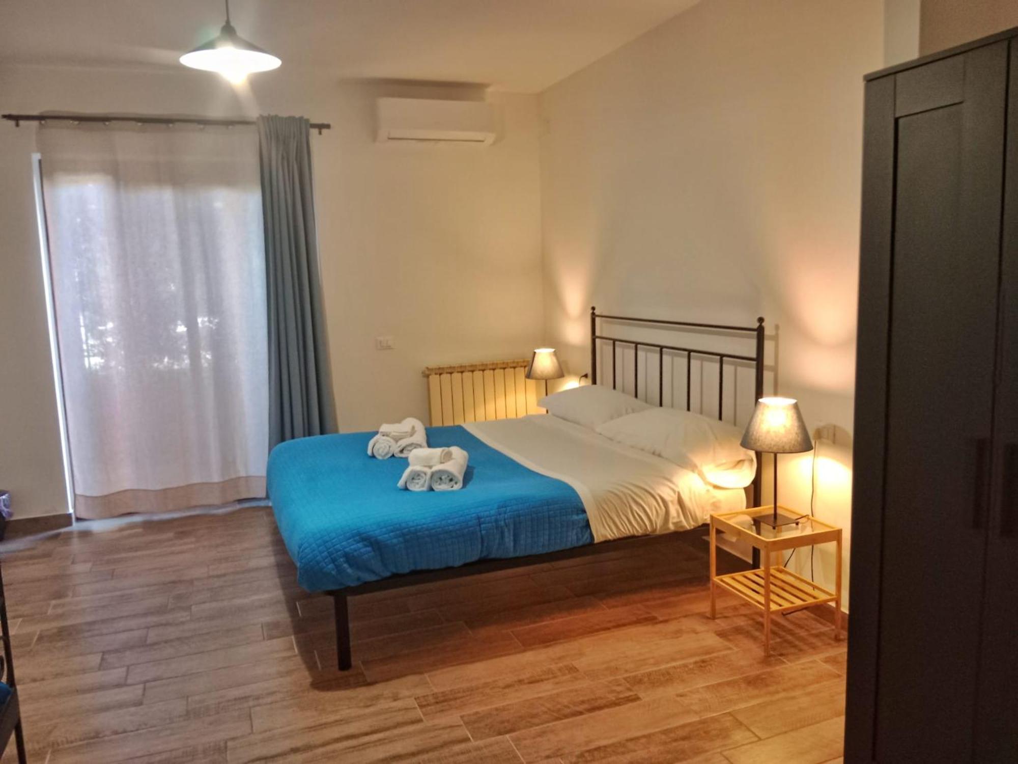 Brezza Marina Studios Монтесильвано Экстерьер фото