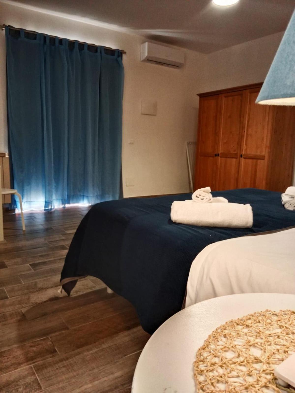 Brezza Marina Studios Монтесильвано Экстерьер фото